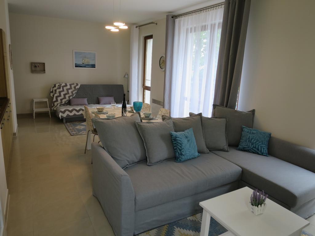 Sea Life Apartment Rewal Bagian luar foto